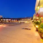 Üdülőközpont Jasmin Gümbet